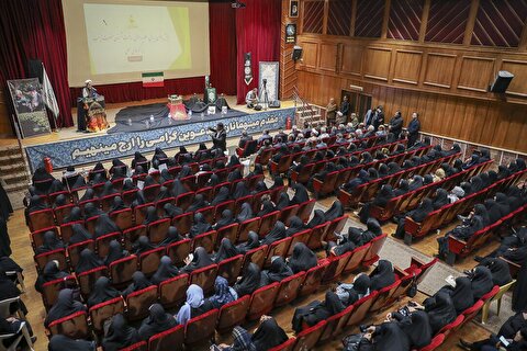 همایش بانوان؛ طلایه‌داران ساخت صحن حضرت زینب (س) در قزوین برگزار شد